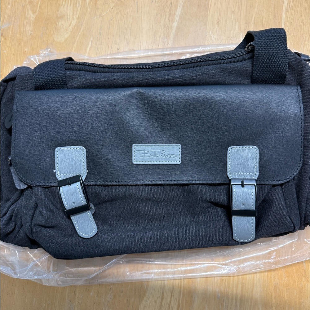 NIB Bella Russo 18 inch tote bag.